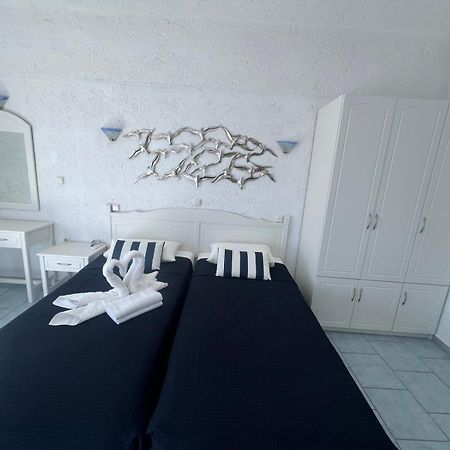 Marinas Studios Livadia  Room photo