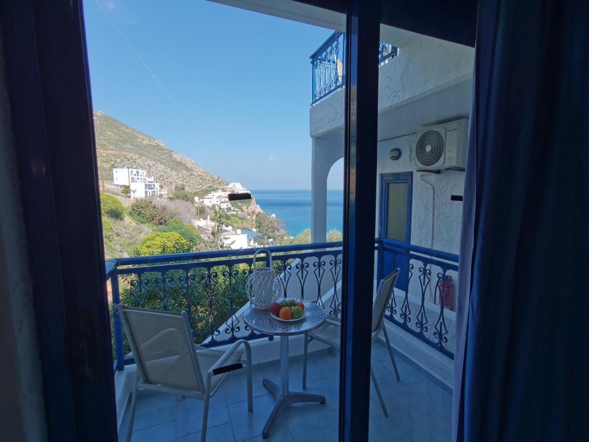 Marinas Studios Livadia  Exterior photo