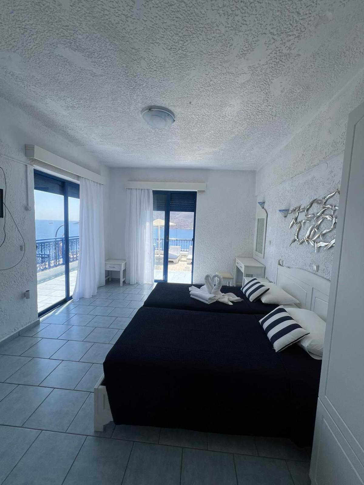 Marinas Studios Livadia  Room photo