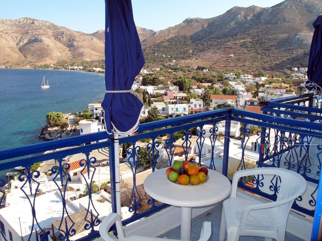 Marinas Studios Livadia  Exterior photo